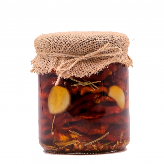 TSun-dried Tomatoes Dipped in our premium olive oil and authentic herbs 600g.